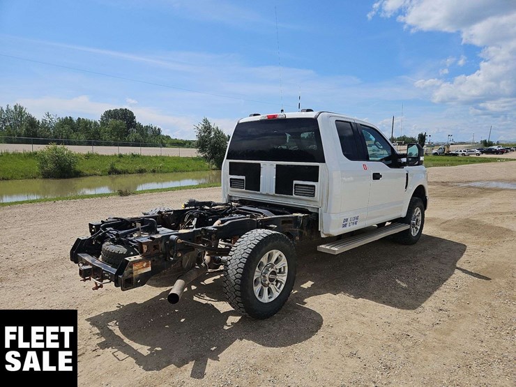 2020-ford-f350-image-4