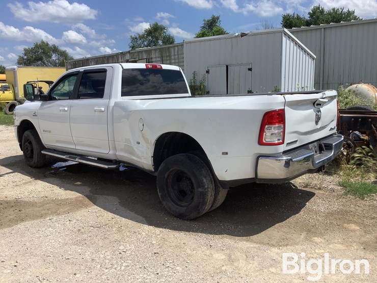 2021-ram-3500-big-horn-image-6