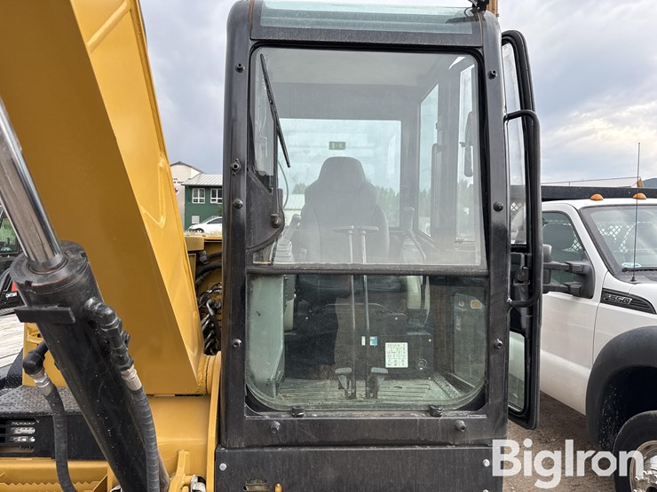 2014-caterpillar-305.5e-image-15