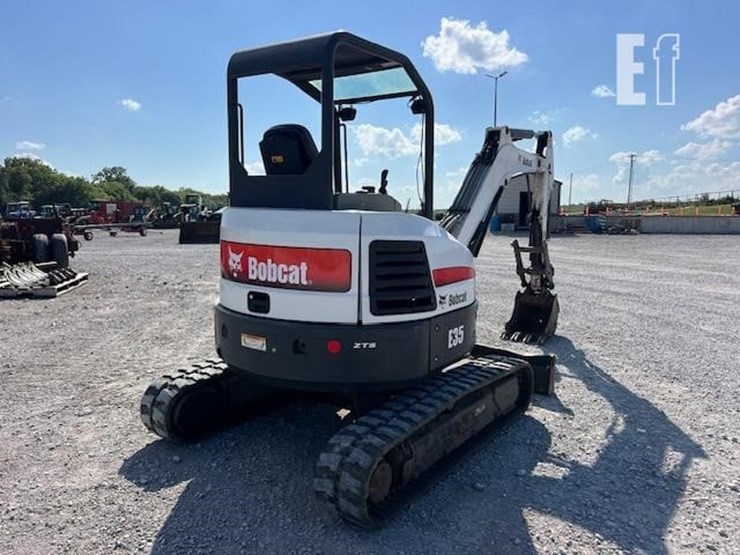 2010-bobcat-e35-image-6