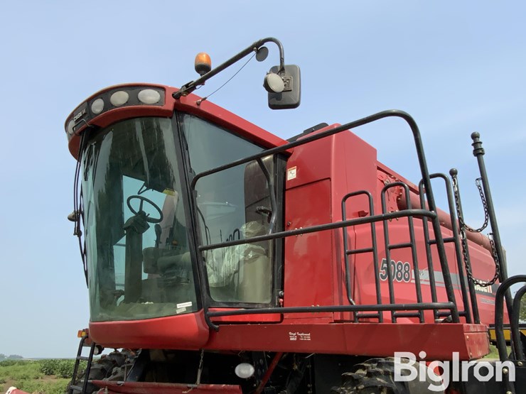 2011-case-ih-5088-image-16