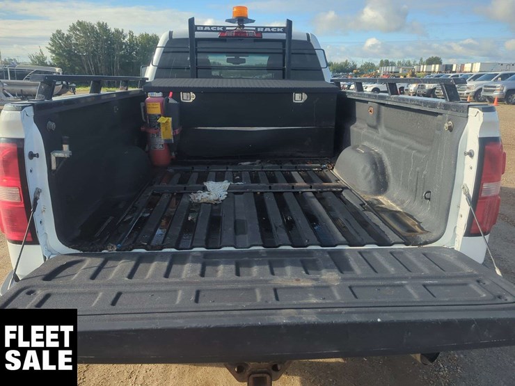 2016-gmc-sierra-3500hd-image-18