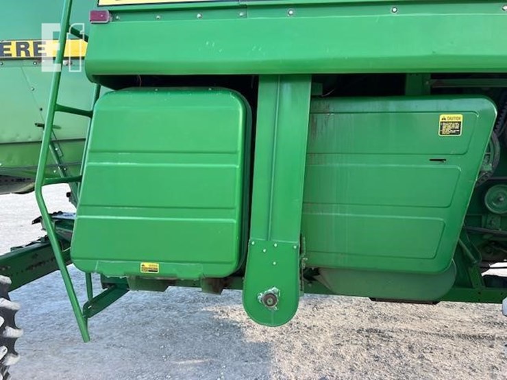 1988-john-deere-8820-titan-ii-image-24
