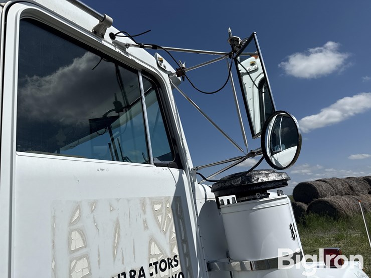 1984-kenworth-w900-image-17