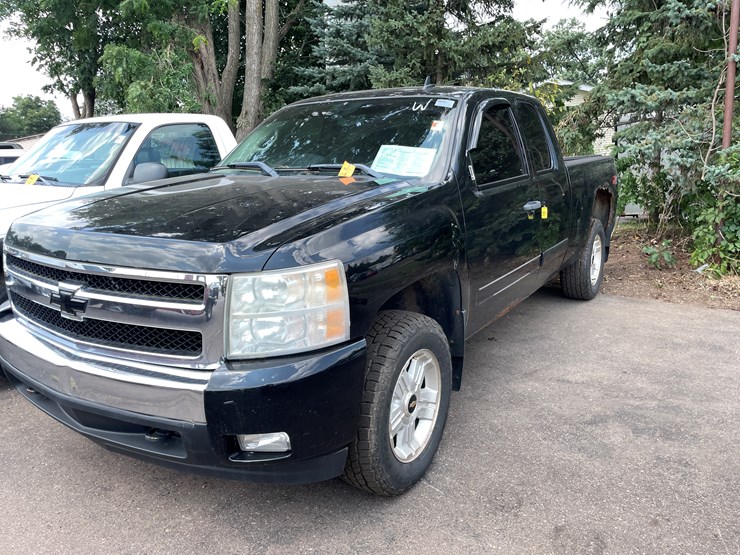 2008-chevrolet-silverado-1500-z71-image-1