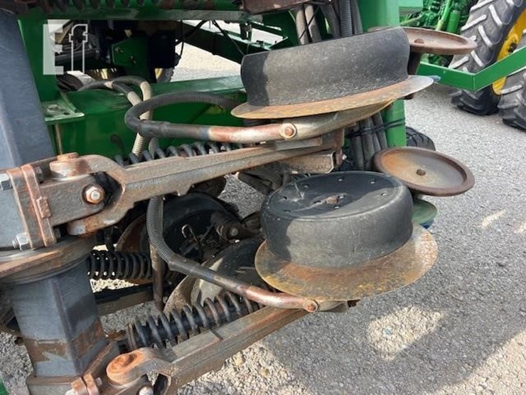 2005-john-deere-1690-ccs-image-16