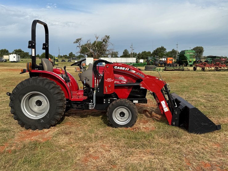 case-ih-farmall-35a-image-2