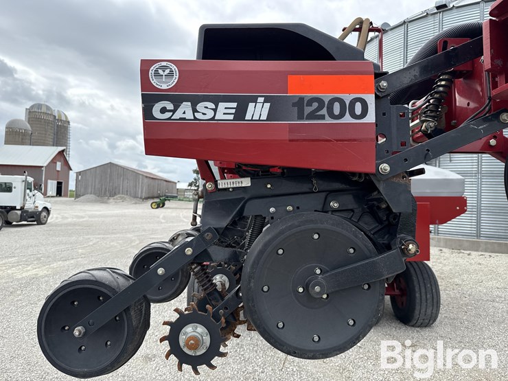 case-ih-1200-image-19