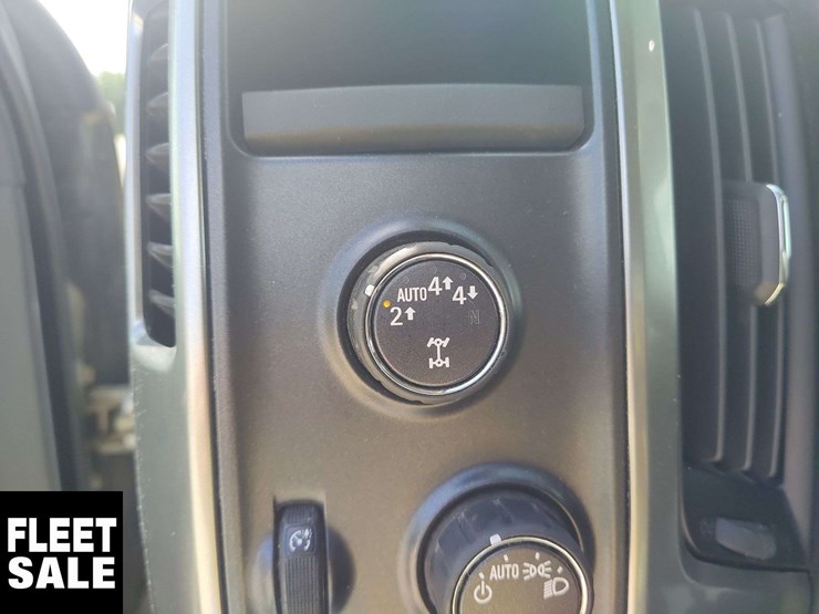 2018-chevrolet-silverado-1500-image-12