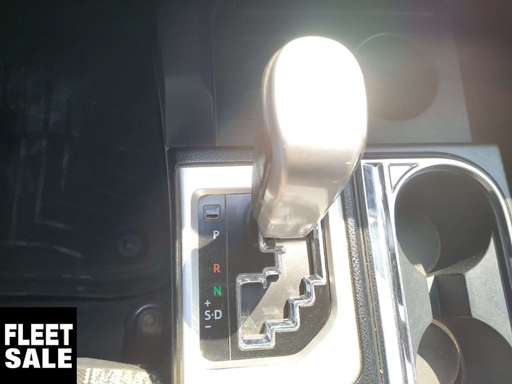 2017-toyota-tundra-image-13