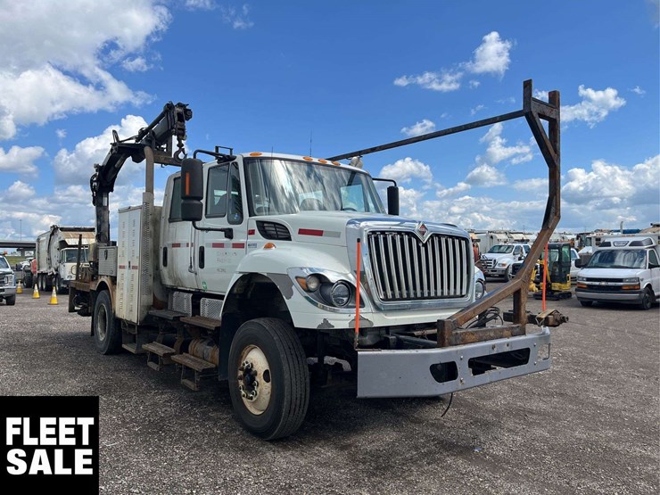 2013-international-workstar-7500-image-2