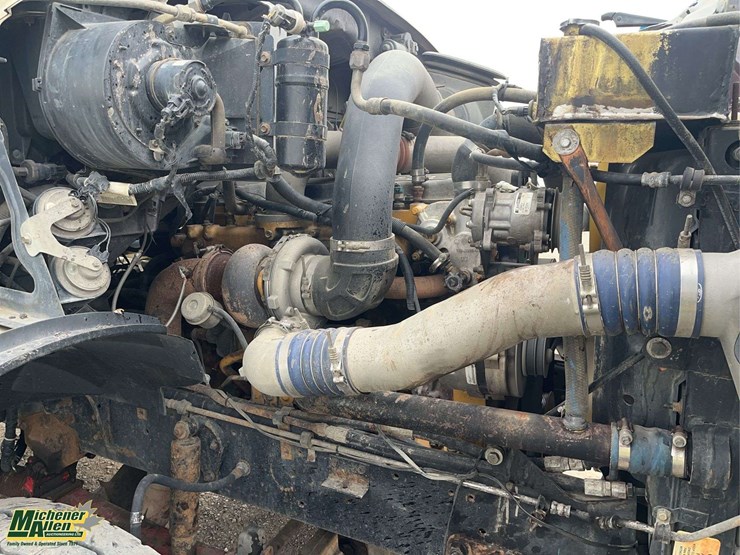 1998-ford-9500-image-15