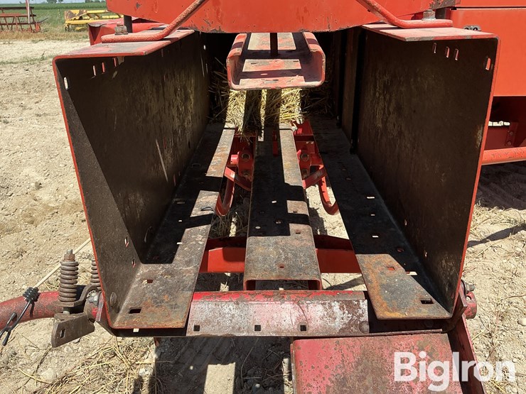 massey-ferguson-128-image-20