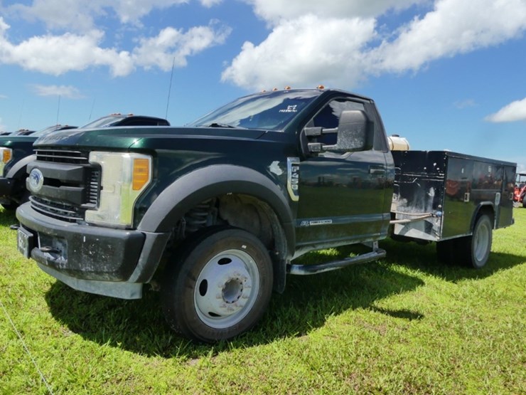 2017-ford-f450-xl-image-1