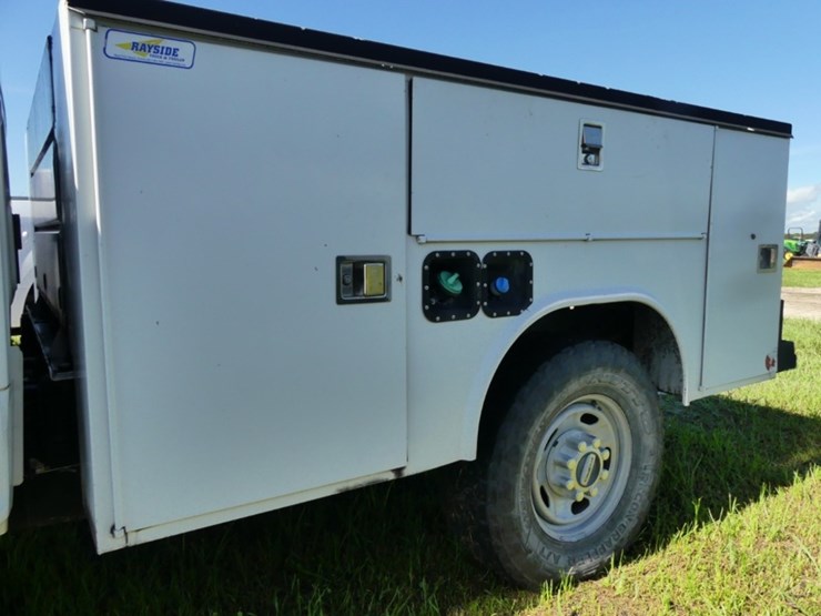 2019-ford-f250-xl-image-8