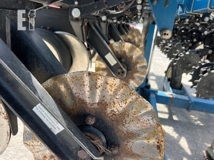 2001-kinze-3500-image-14