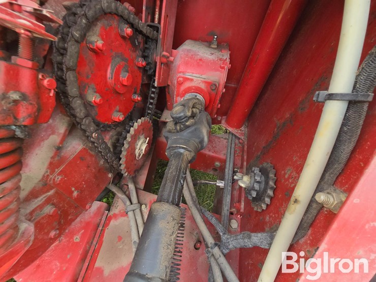 2014-new-holland-fp240-image-14