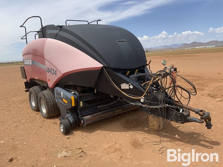 2014-case-ih-lb434-image-3