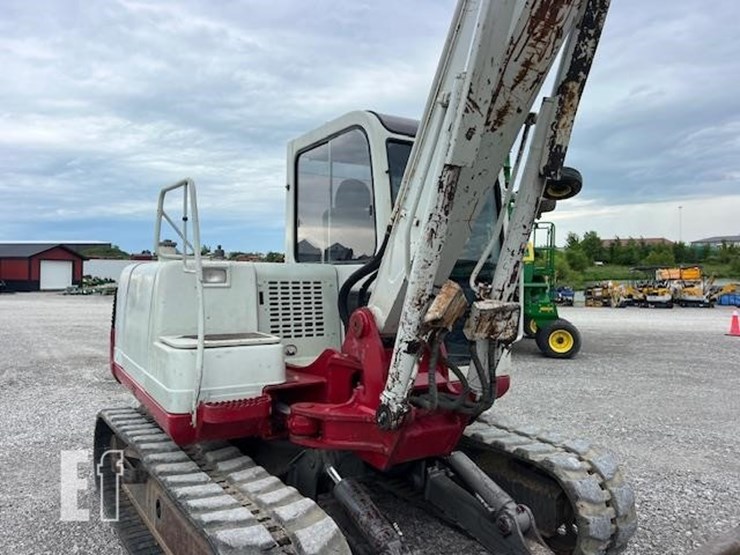 takeuchi-tb175-image-18
