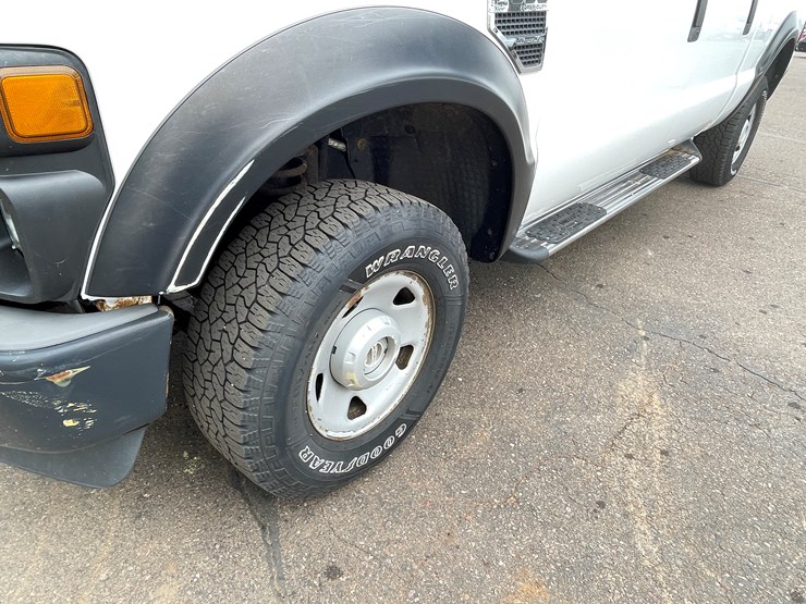 2008-ford-f350-xl-image-13