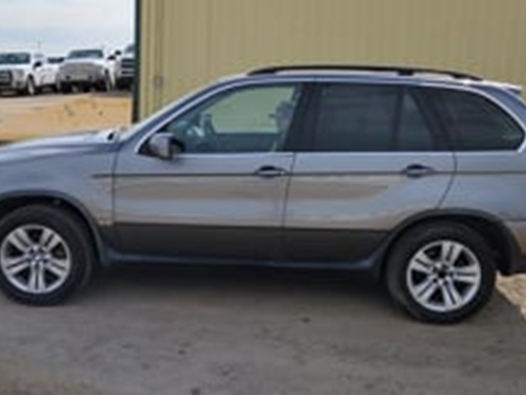 2005-bmw-x5-image-36