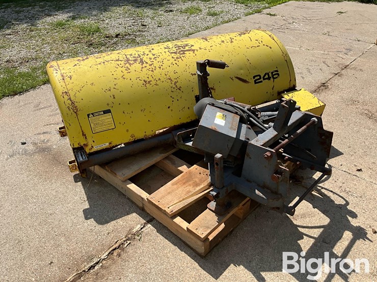 john-deere-246-image-7