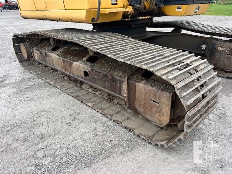 2014-deere-290g-lc-image-18