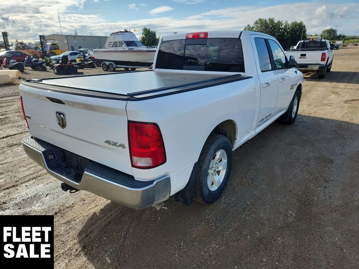 2014-ram-1500-slt-image-4