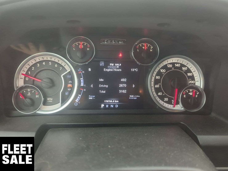2014-ram-1500-slt-image-7