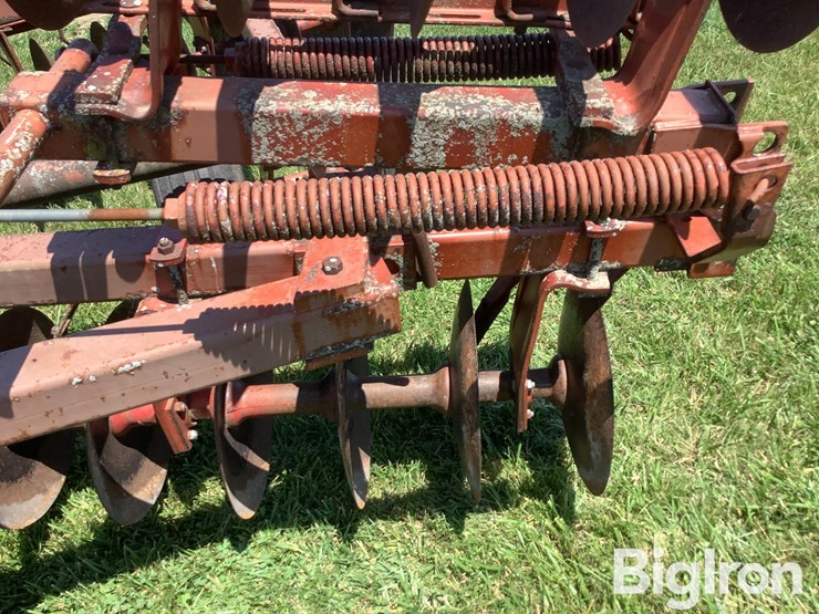 massey-ferguson-620-image-14