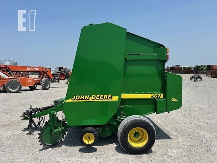 2001-john-deere-567-image-2