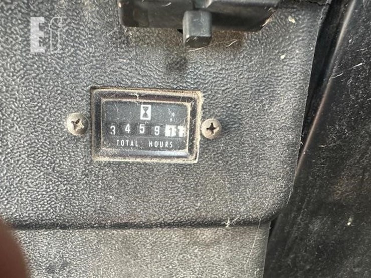 1988-john-deere-8820-image-22