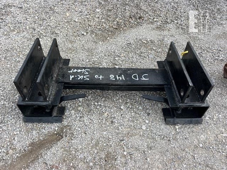 john-deere-148-image-2