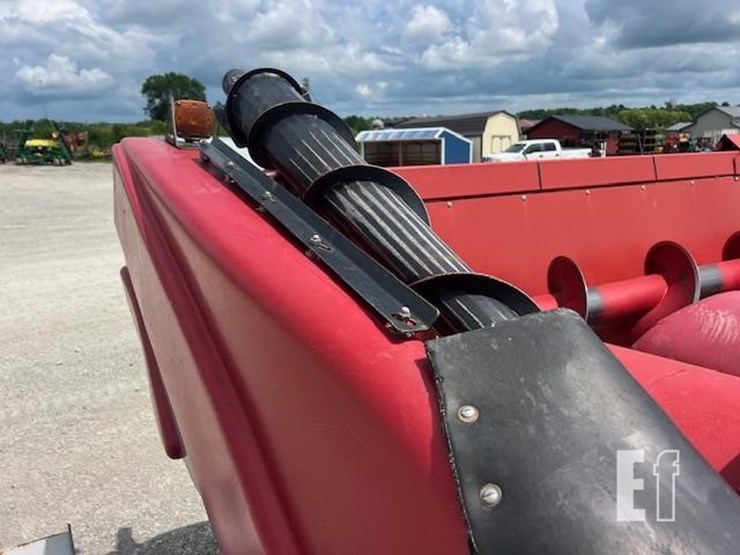 2011-case-ih-3412-image-26