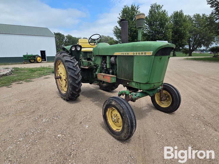 1962-john-deere-3010-image-3
