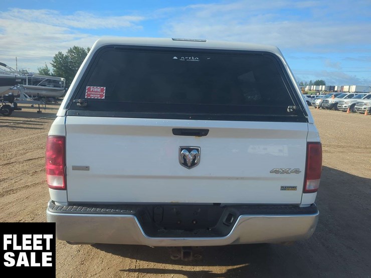 2011-ram-1500-slt-image-17