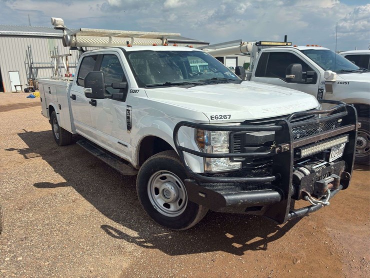2018-ford-f350-image-2