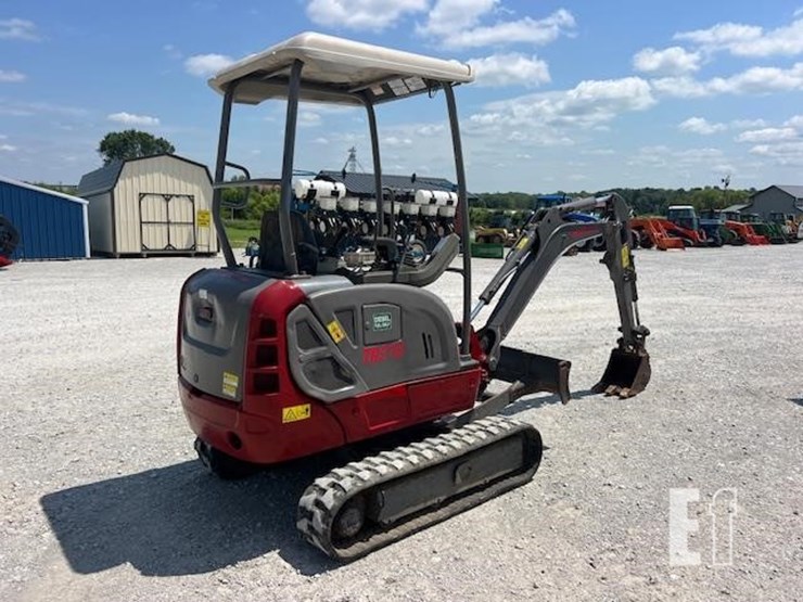 takeuchi-tb216-image-5