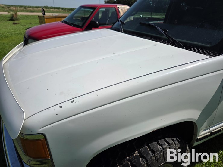 1997-chevrolet-tahoe-image-14
