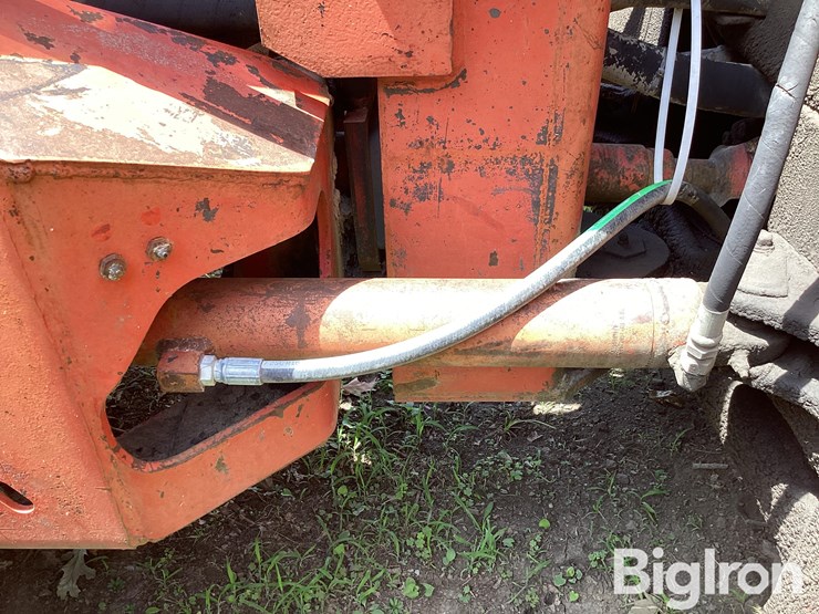 1982-massey-ferguson-4840-image-12