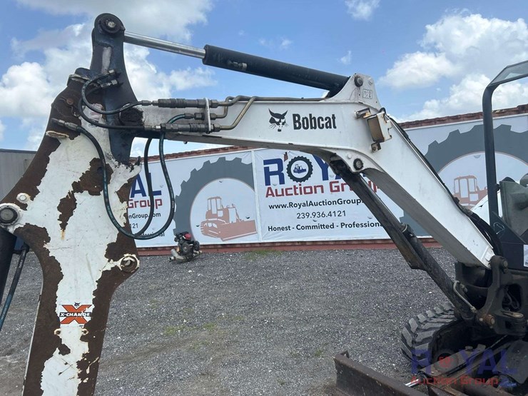 2016-bobcat-e35-image-18