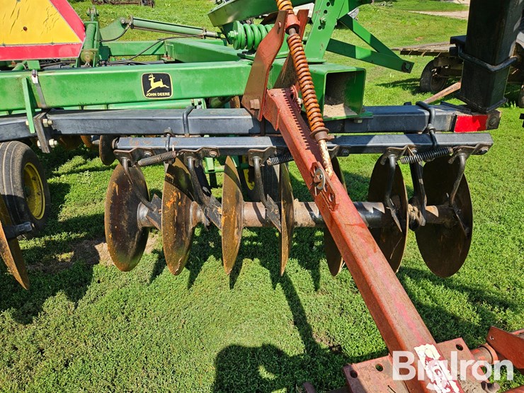 john-deere-630-image-18