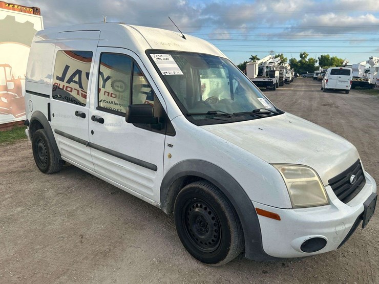 2011-ford-transit-connect-image-2