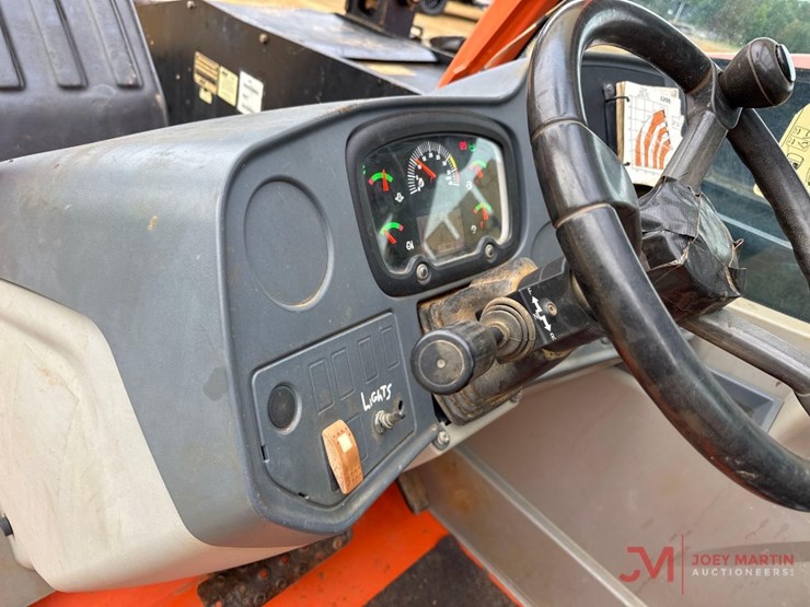 2018-jlg-1255-image-23