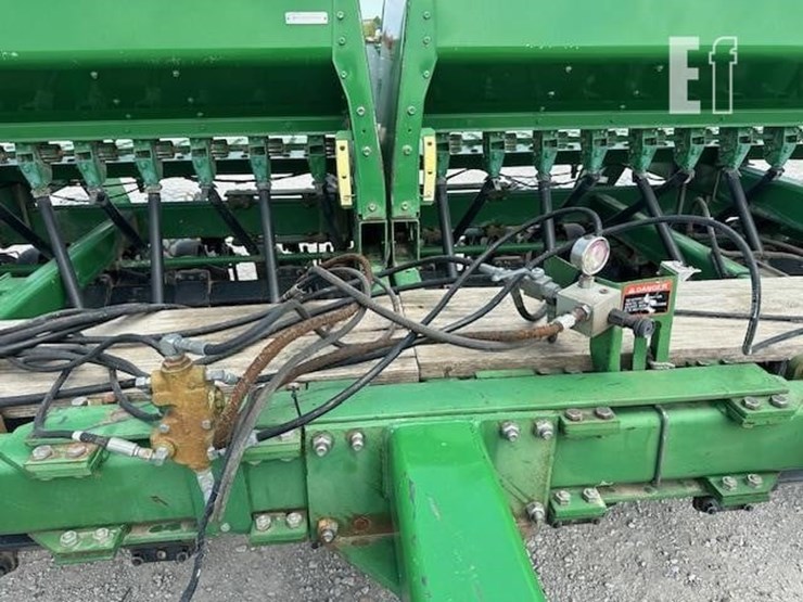 john-deere-1560-image-29