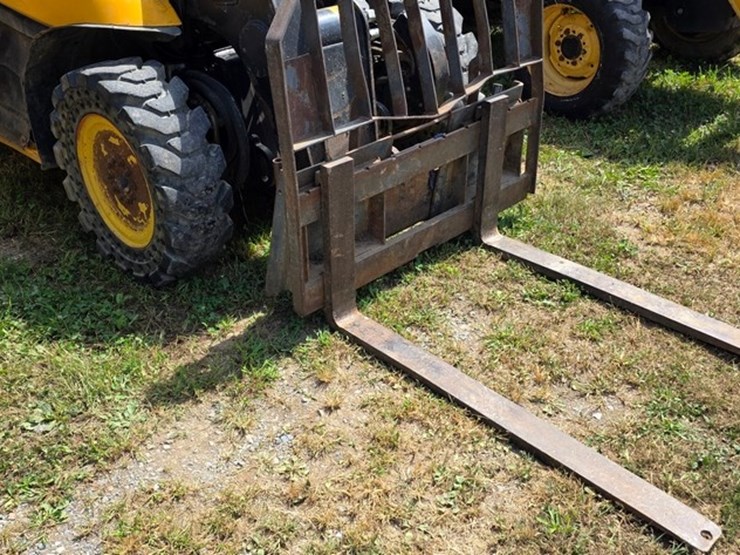 2011-jcb-515-40-image-6