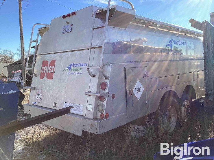 1998-freightliner-fl70-image-6