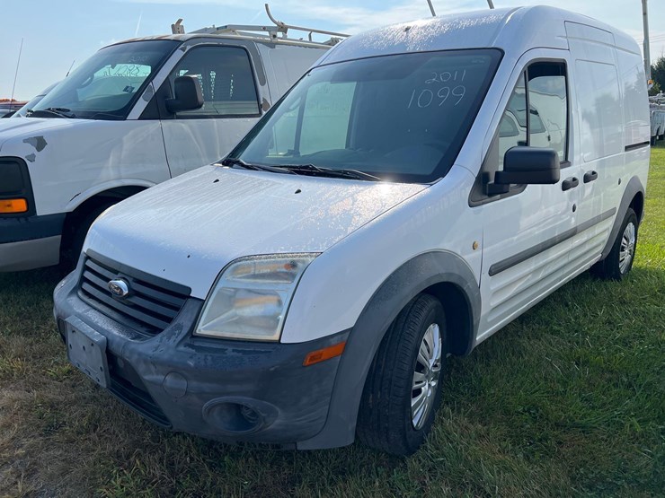 2011-ford-transit-connect-image-1