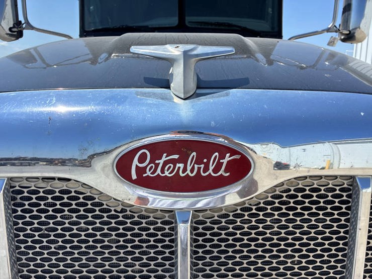 2011-peterbilt-386-image-14