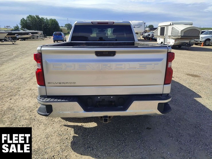2019-chevrolet-silverado-1500-image-17